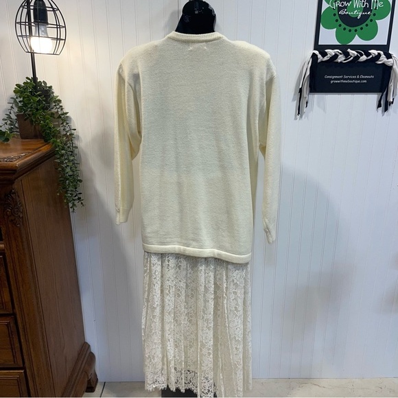 Alfred Dunner Cream beaded yoke sweater XL - Picture 4 of 6